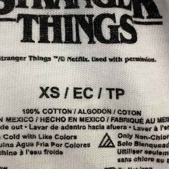 BoxLunch‎ Women's Stranger Things Hellfire Club Crew Neck Shirt Size XS NWT - Picture 9 of 12